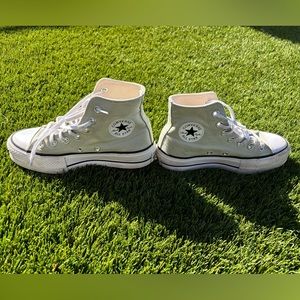 Converse All Star Platform high tops. Women’s size 5